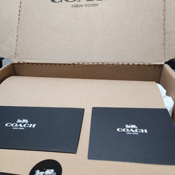 COACH.     Lowline Low Top Sneaker In Signature Canvas - Picture 5 of 5